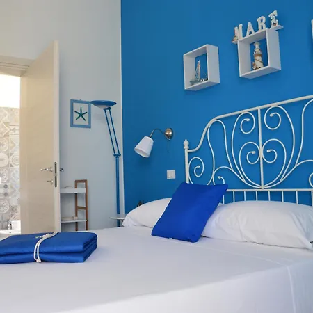 Oda ve Kahvaltı 'a Capitana 4*